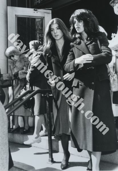 Caroline Kennedy and Maria Shriver 1981, NYC.jpg